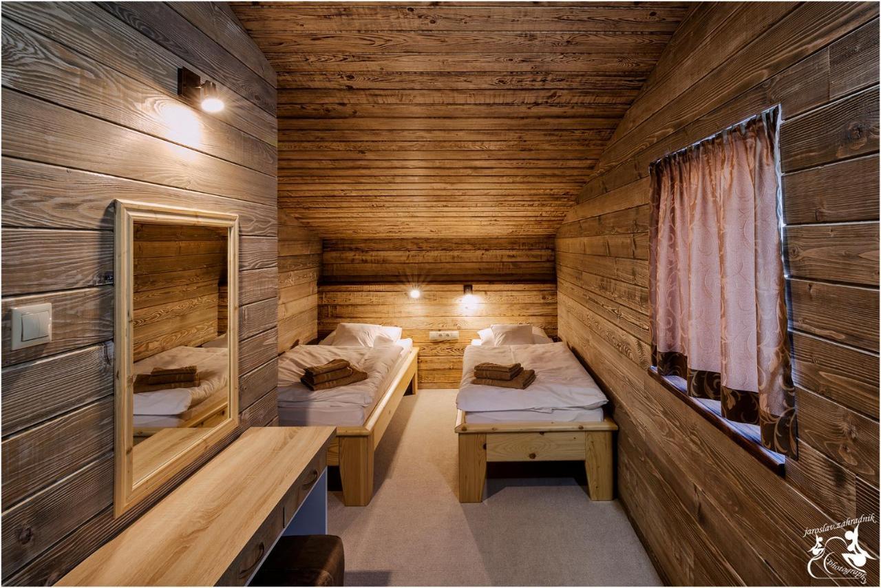 Apartments Pemikas II Liptovský Mikuláš 外观 照片